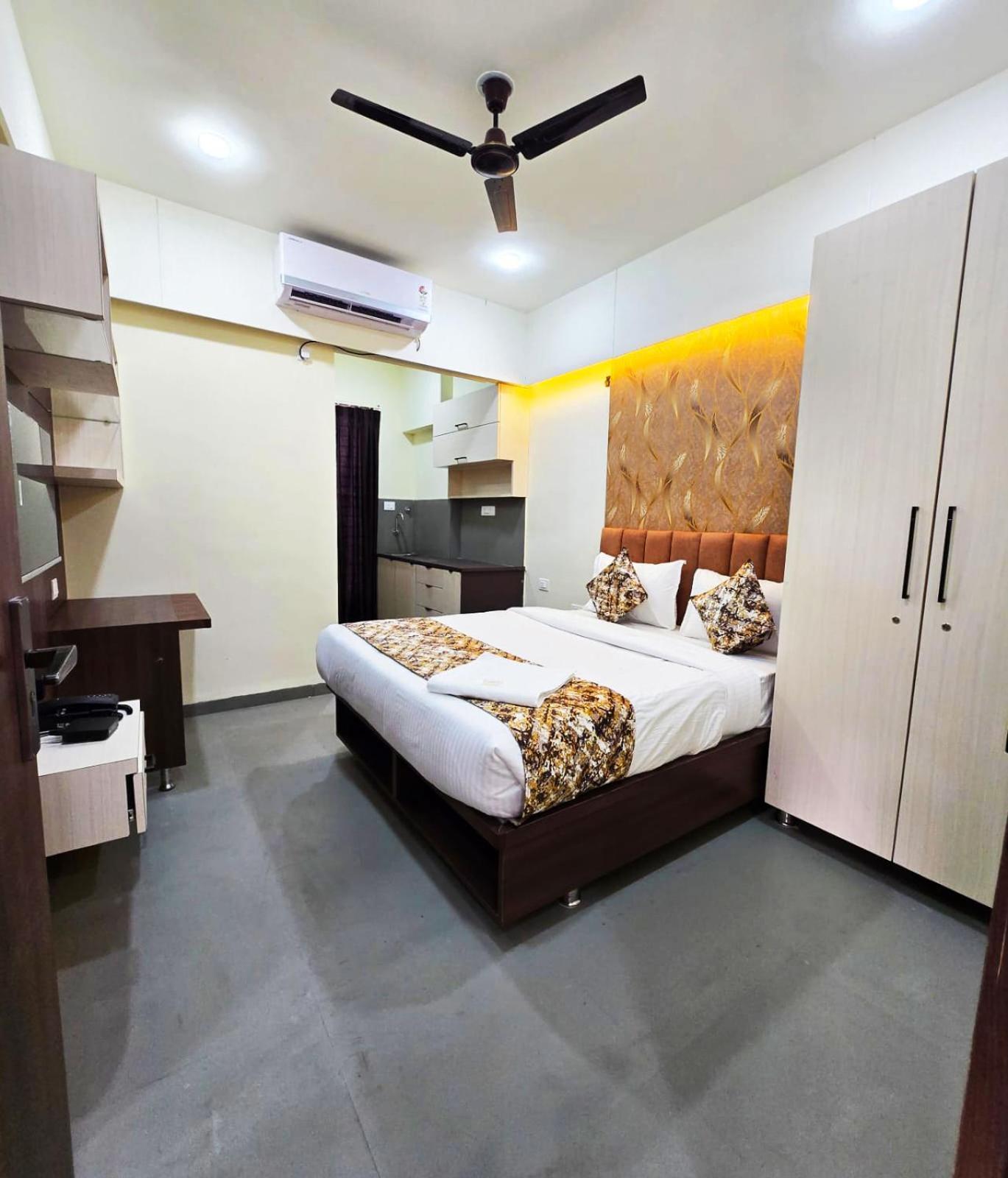Hotel Nexus Indore Exterior photo